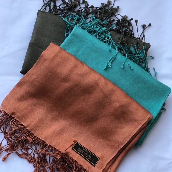 Silk shawls - Picture 6 of 8